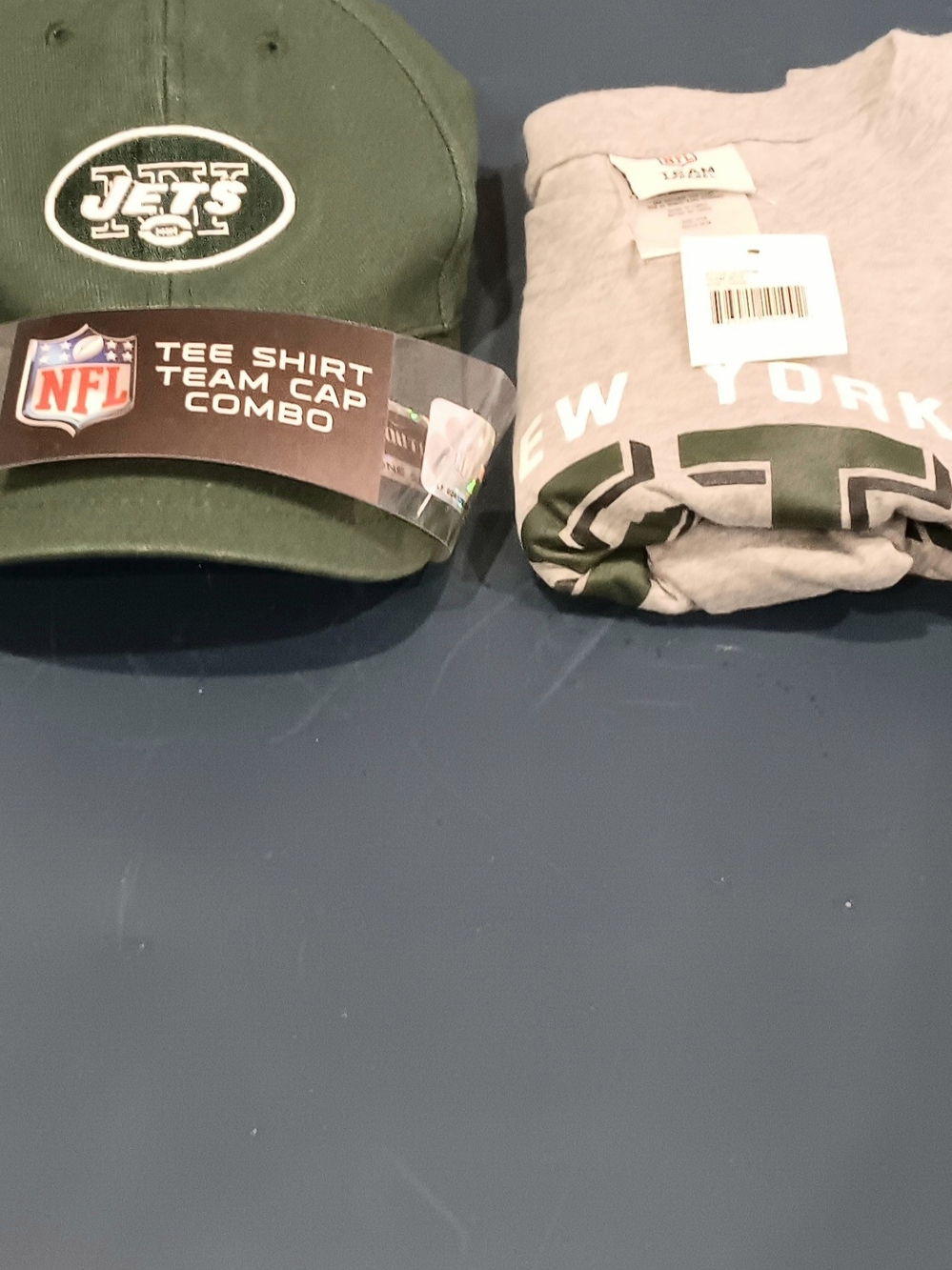 NFL New York Jets Kids Green Tee & Cap Combo  Youth Lrg.
